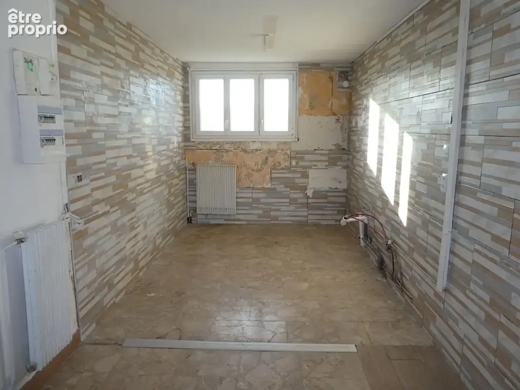 Appartement t4 - 76 m² - dernier étage, vue panoramique et potentiel à exploiter - photo 6