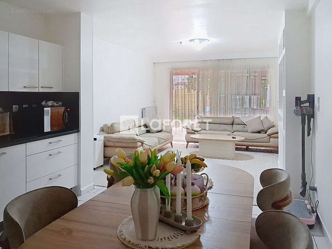 Appartement à JOUDES
