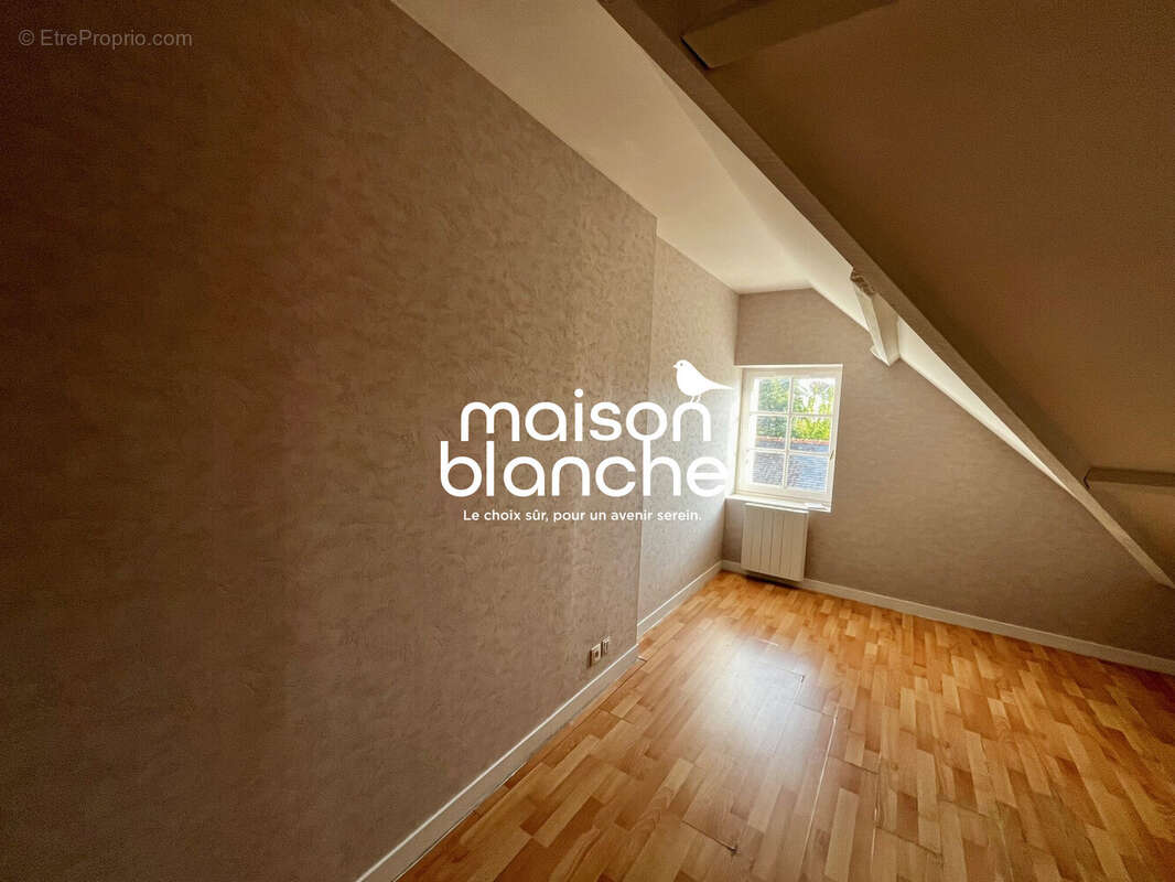 Maison à LES PONTS-DE-CE