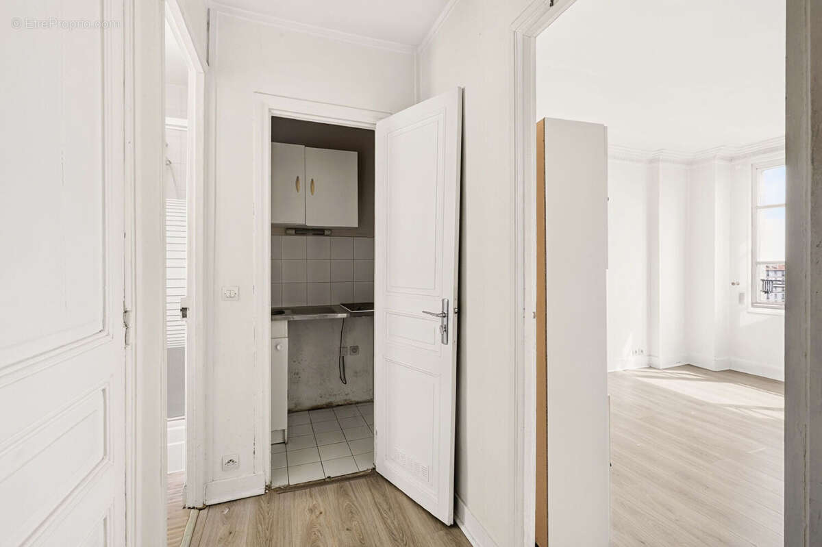 Appartement à LA GARENNE-COLOMBES