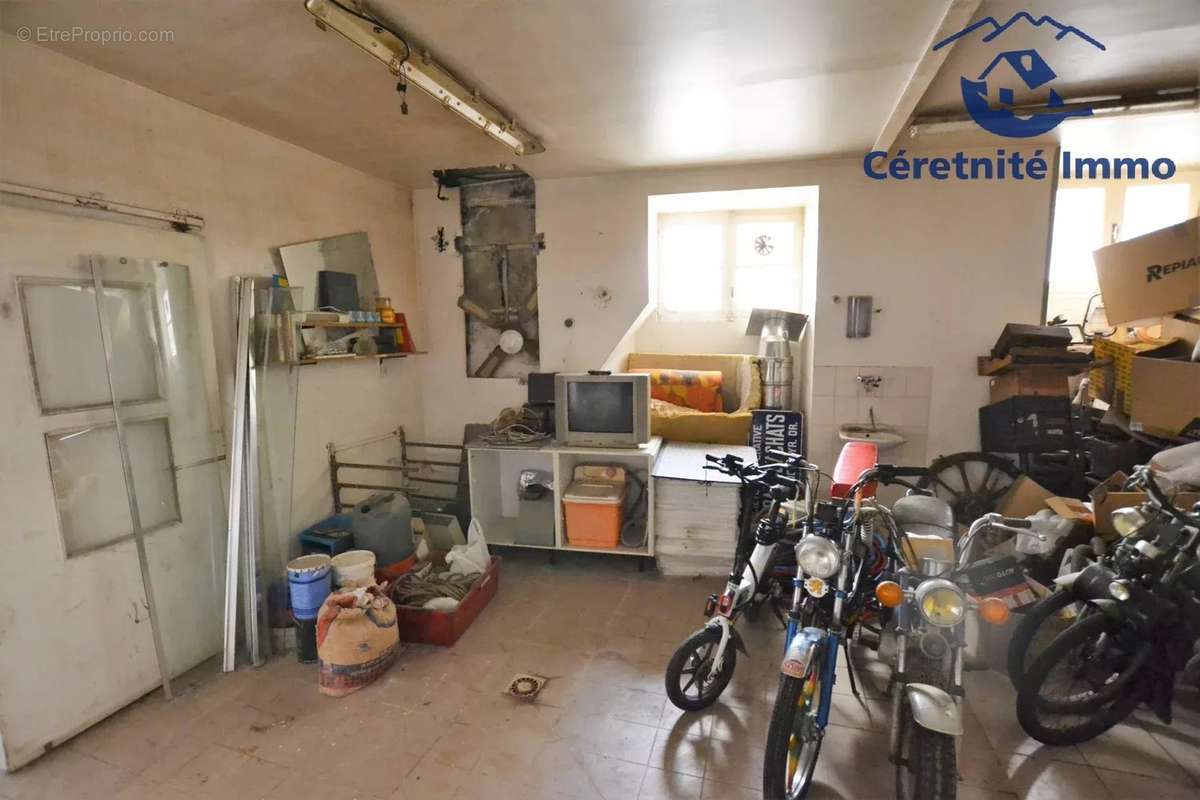 Appartement à SAINT-LAURENT-DE-CERDANS
