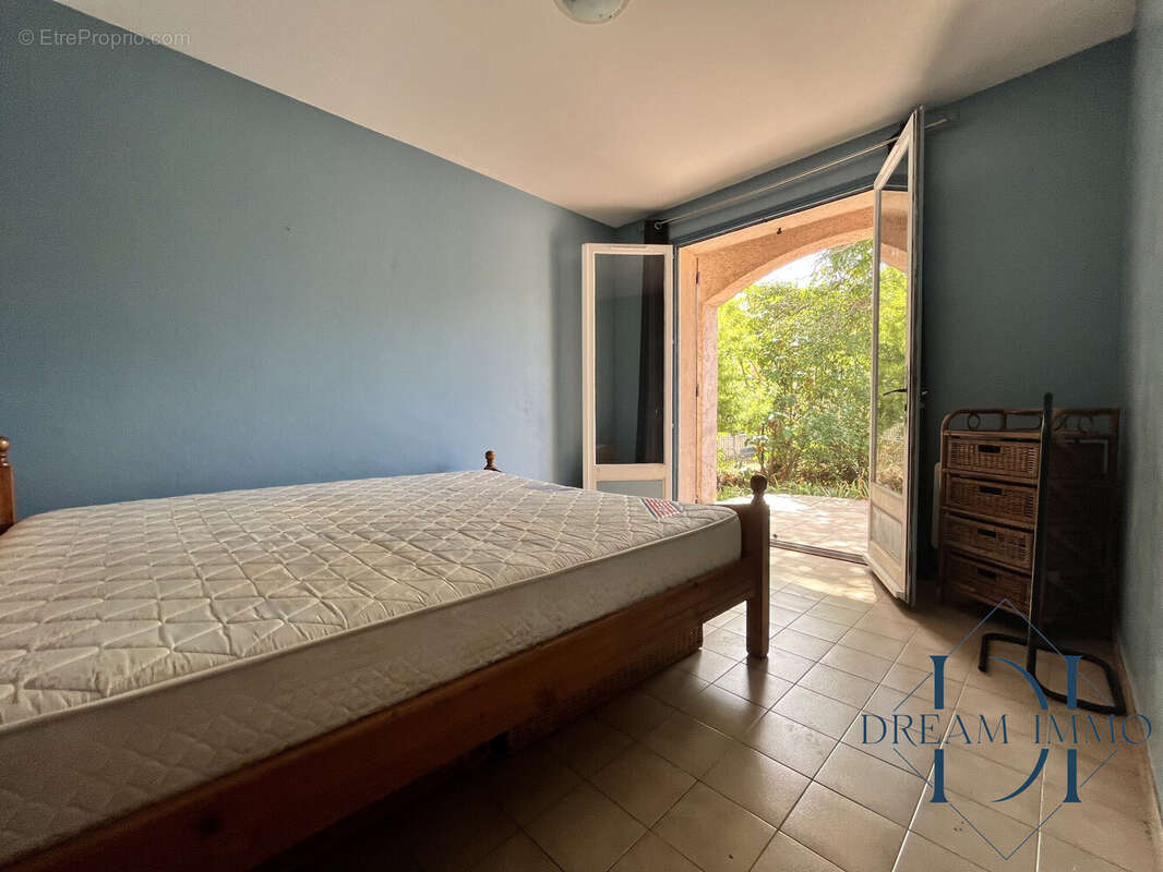 Maison à SOLLIES-PONT