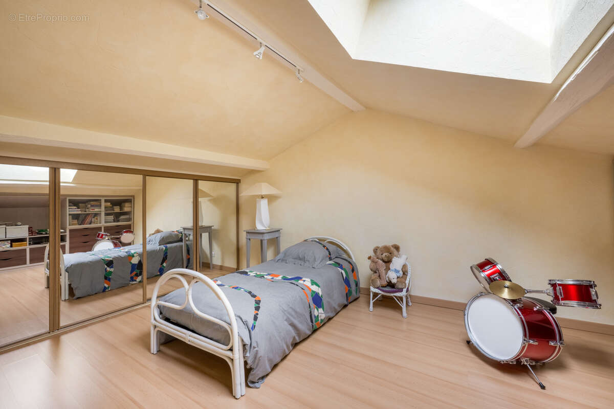 Maison à CHARNAY-LES-MACON