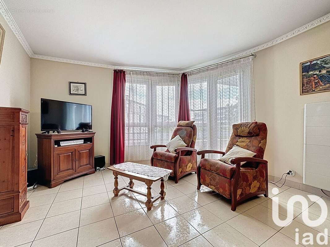 Photo 2 - Appartement à LE BOURGET