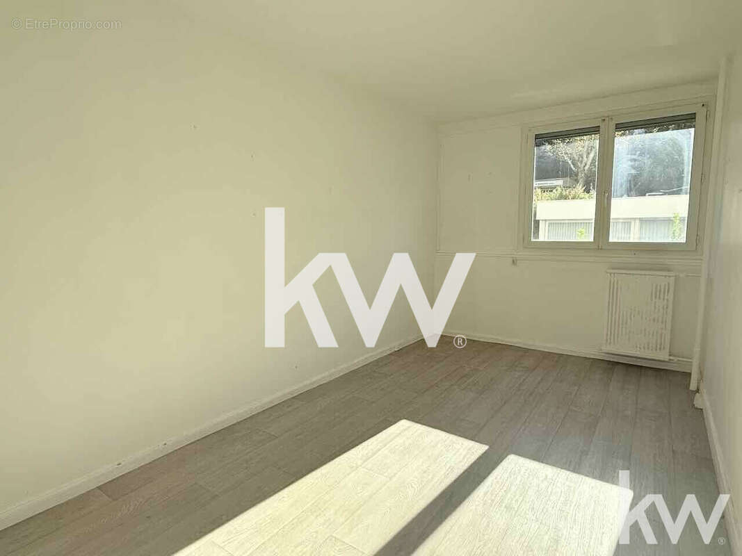 Appartement 81 m² à Saint-Etienne  - photo 7