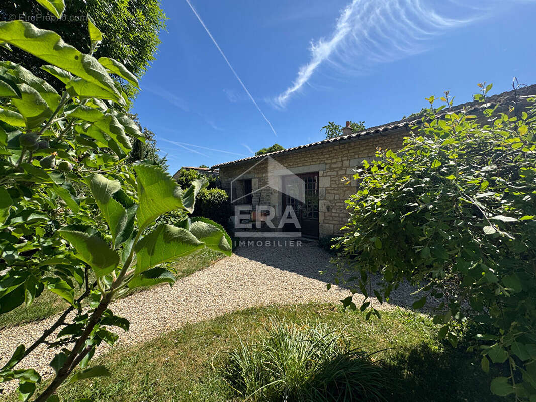 Maison à ECHIRE