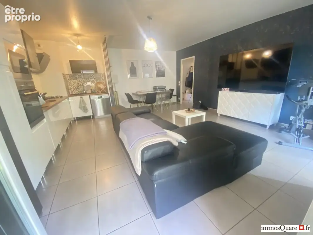 Appartement 85 m² à Bron  - photo 4