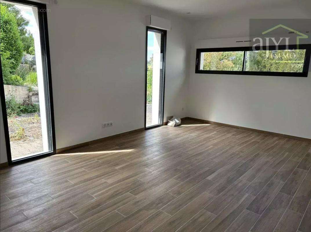 Maison à LE VERNET