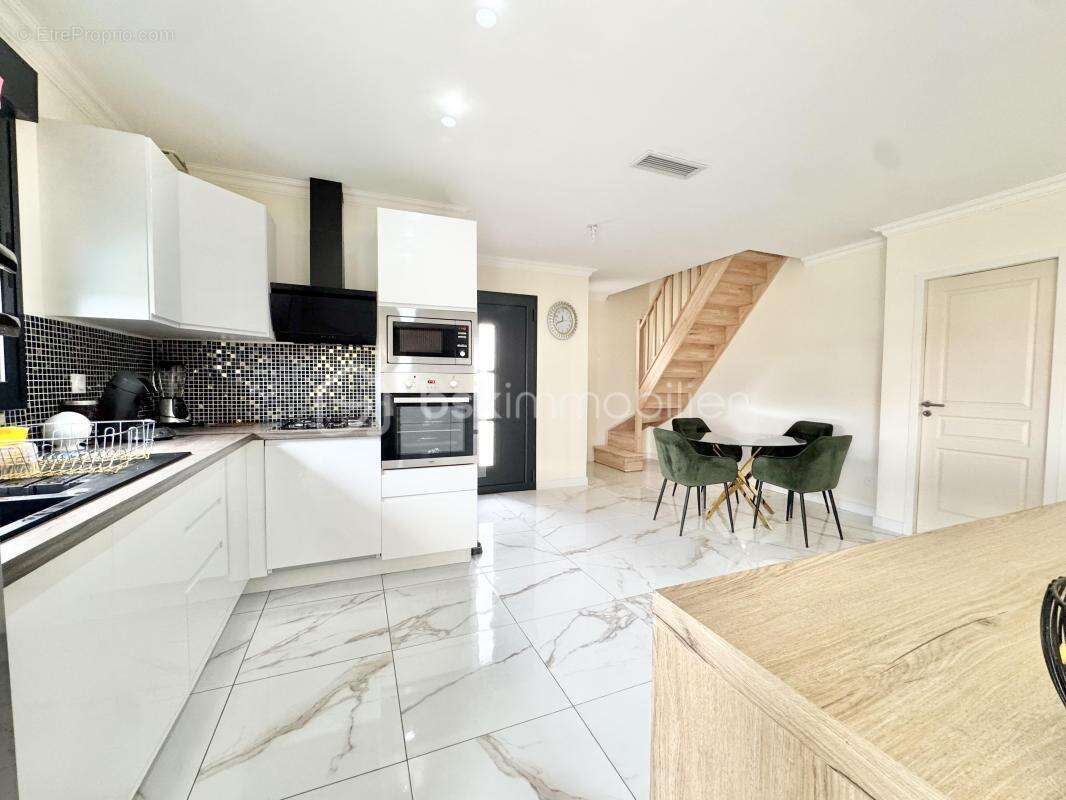 Nissan-lez-enserune – maison contemporaine 129 m² – 5 chambres – piscine – garage – terrain 300 m² - photo 5
