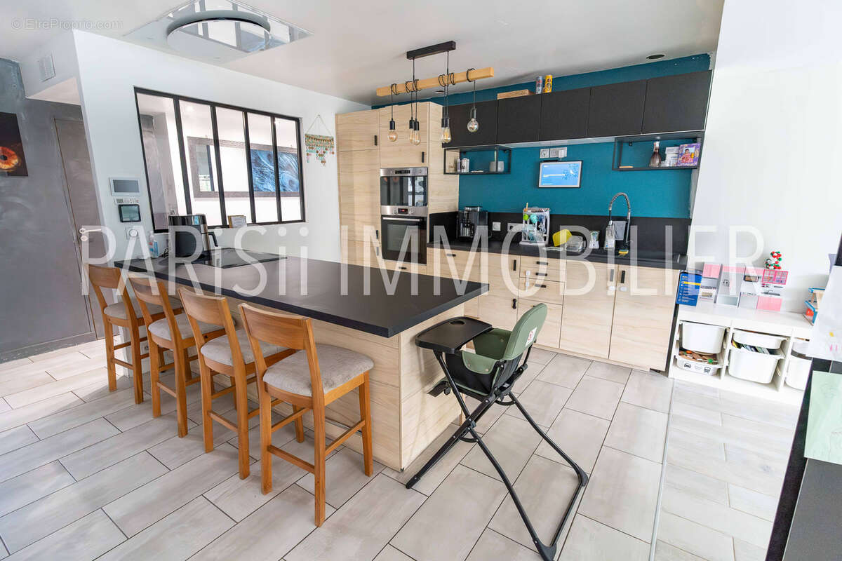 Maison à MONTIGNY-LES-CORMEILLES