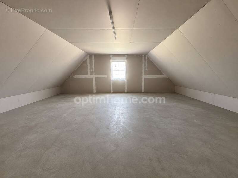Magnifique maison familiale de 143 m² sur 3797 m² de terrain avec un espace boisé - photo 10