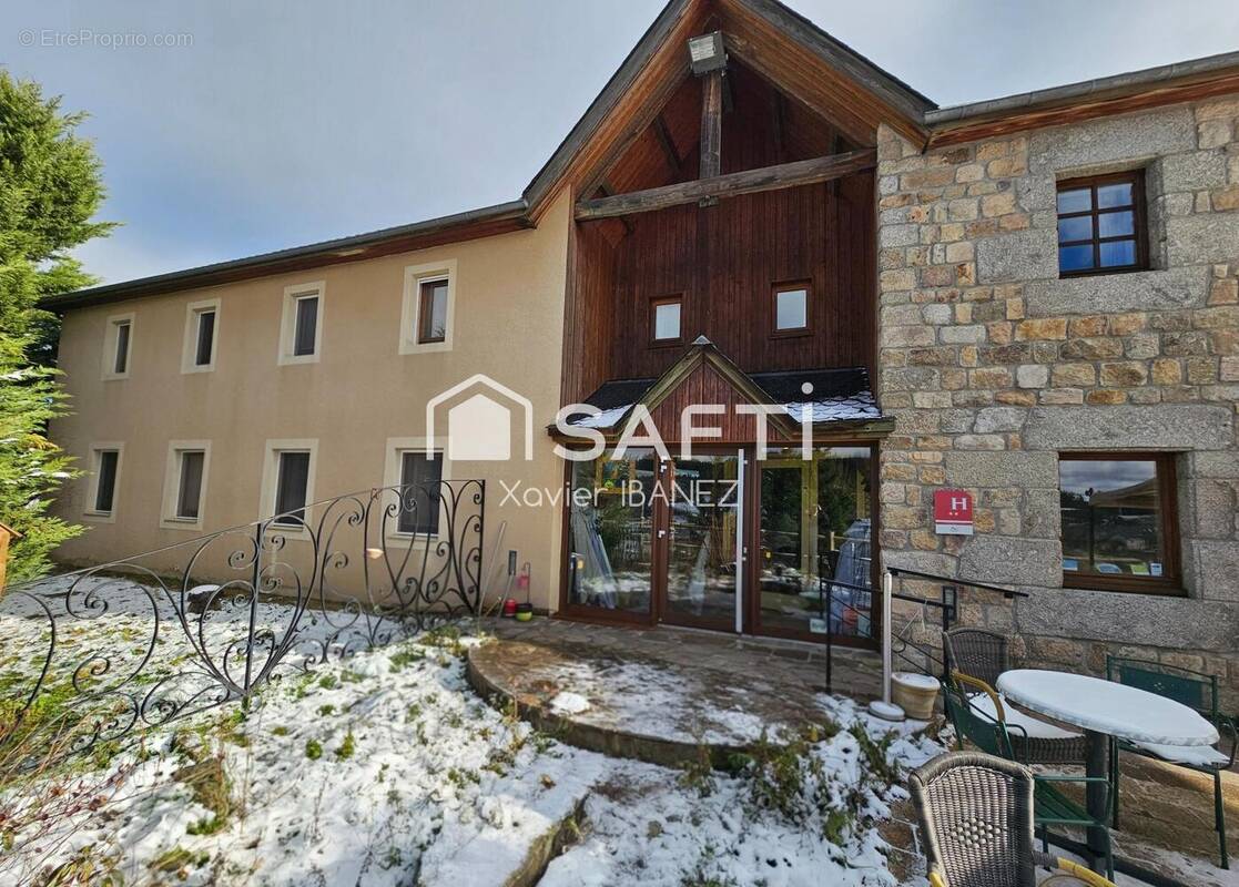 Photo 1 - Commerce à AUMONT-AUBRAC