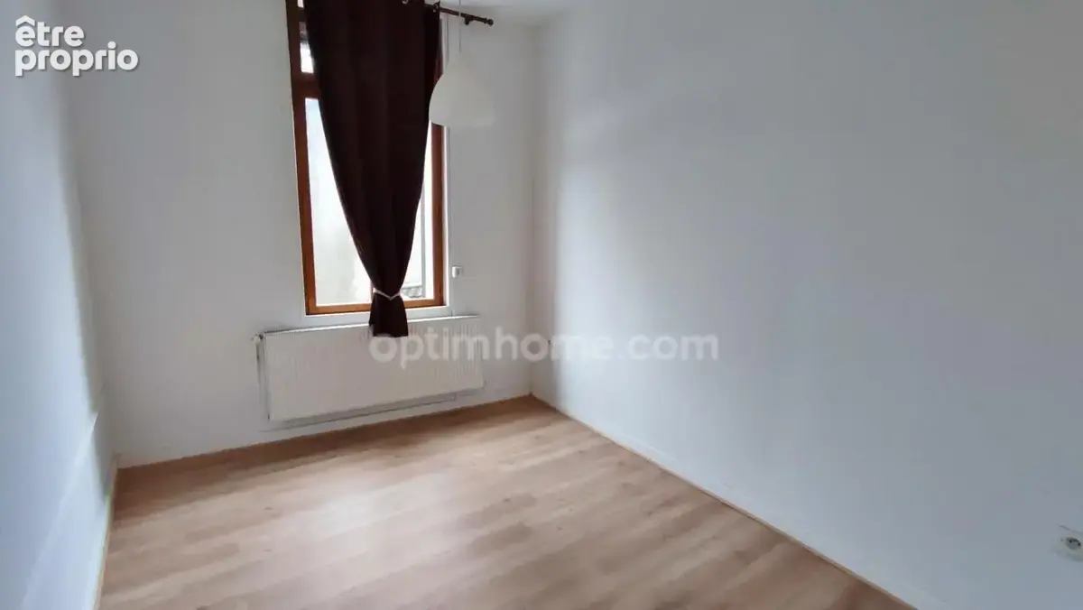 Maison de ville à vendre, 8 pièces à SAINT-QUENTIN (02) - photo 9