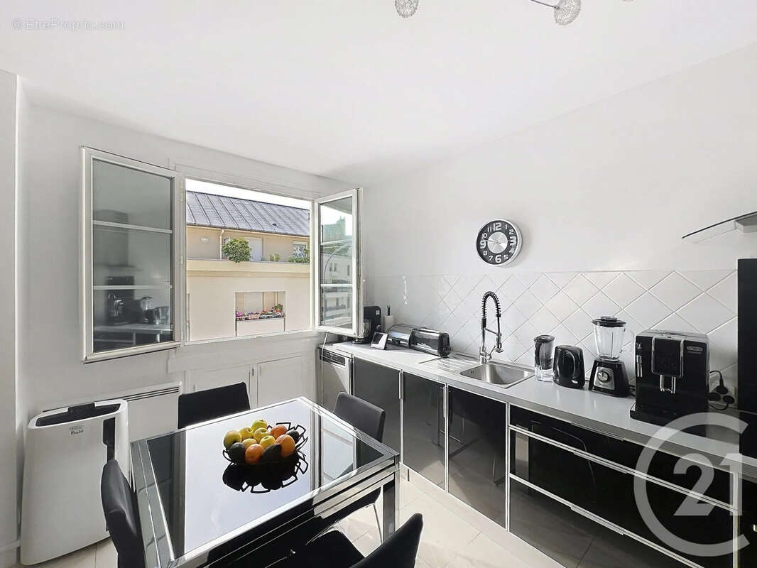 Appartement 44 m² à Ville-D'avray  - photo 4