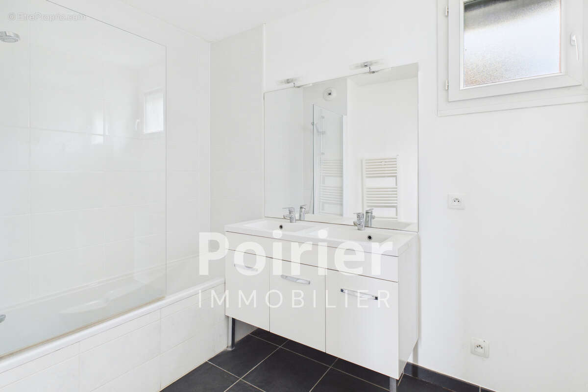 Appartement à EVIAN-LES-BAINS