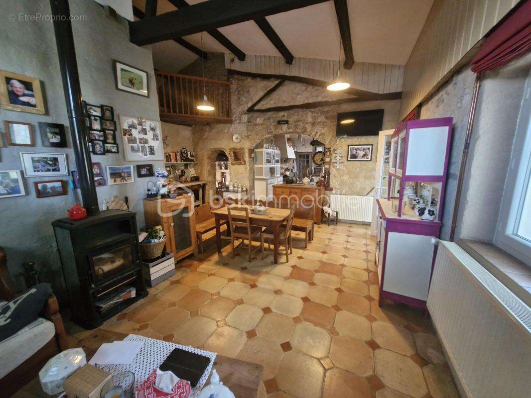 Maison à PORT-SAINTE-FOY-ET-PONCHAPT