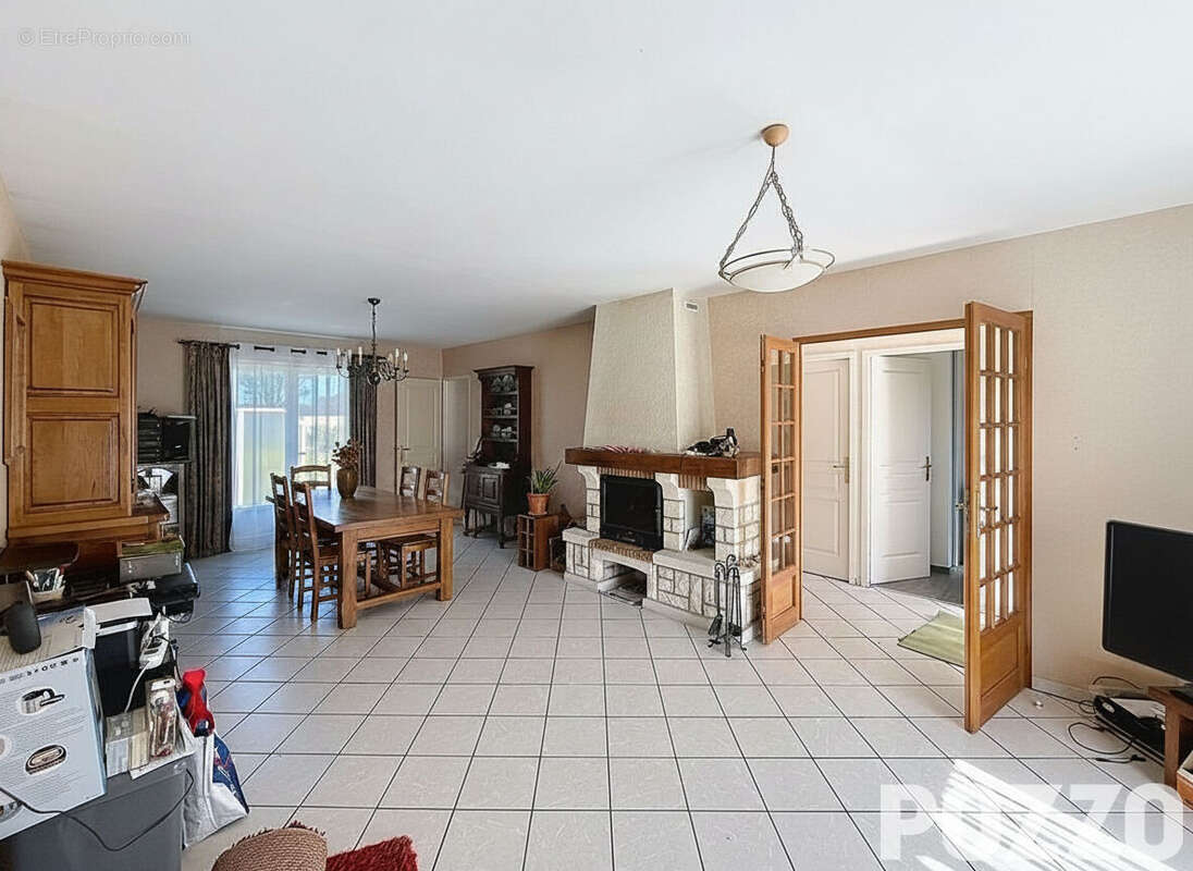 A vendre Maison individuelle de plain-pied dans bourg de Théreval 4 pièce(s) 85.20 m2 - photo 2