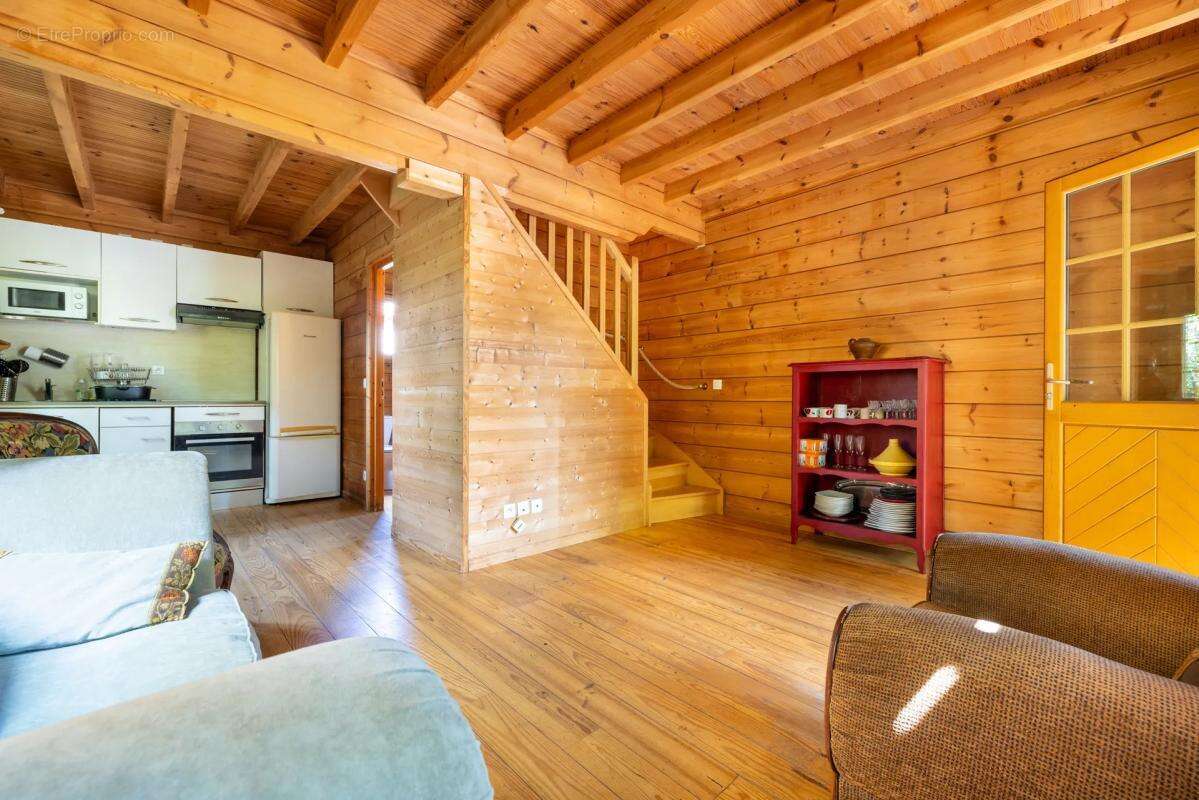 Charmant Chalet de 2 pièces 50 m² à Réau dans un environnement exceptionnel ! - photo 6