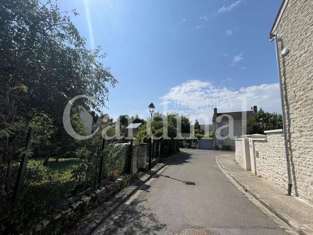 Maison à FEUCHEROLLES