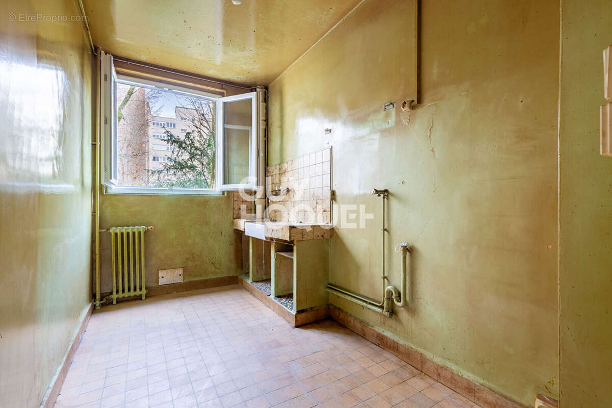 Appartement à PARIS-15E