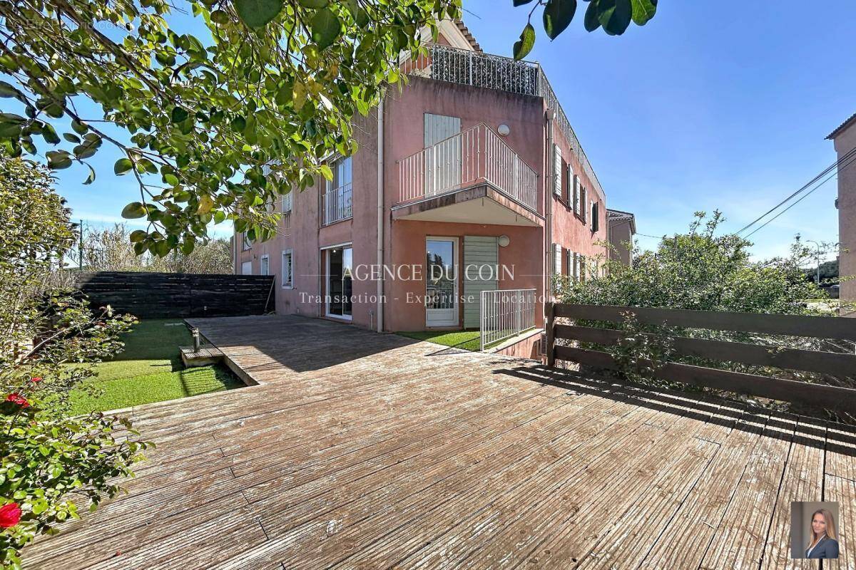 Appartement à LE MUY