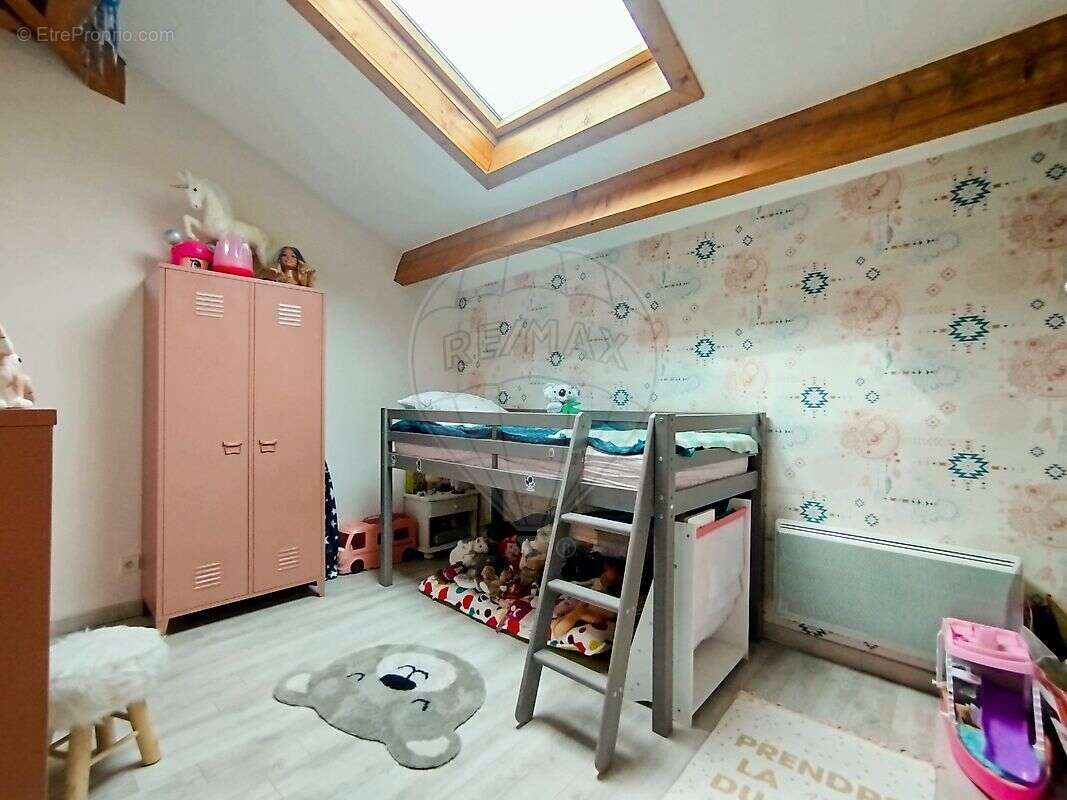 Appartement à LACENAS