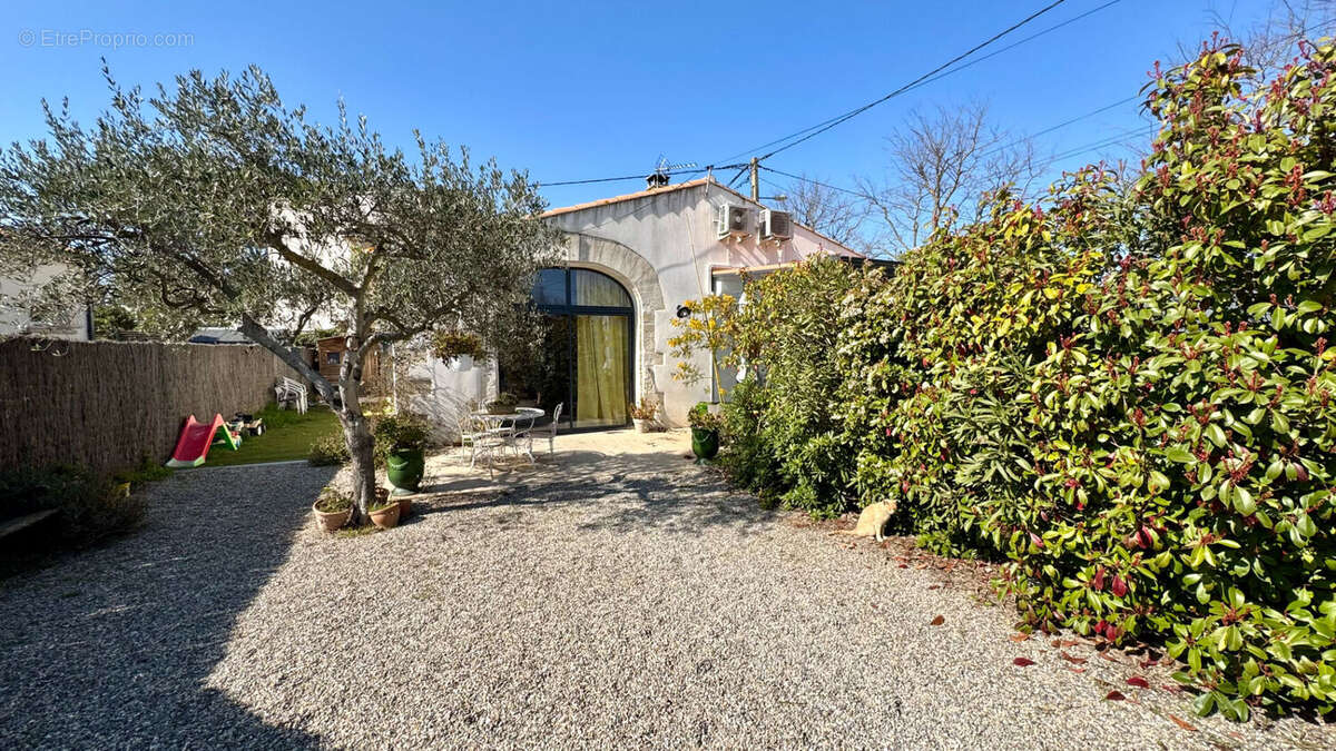 Maison à LES ANGLES