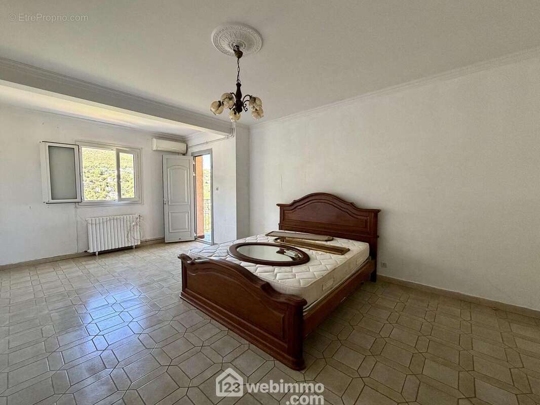 Chambre principale de 25 m2