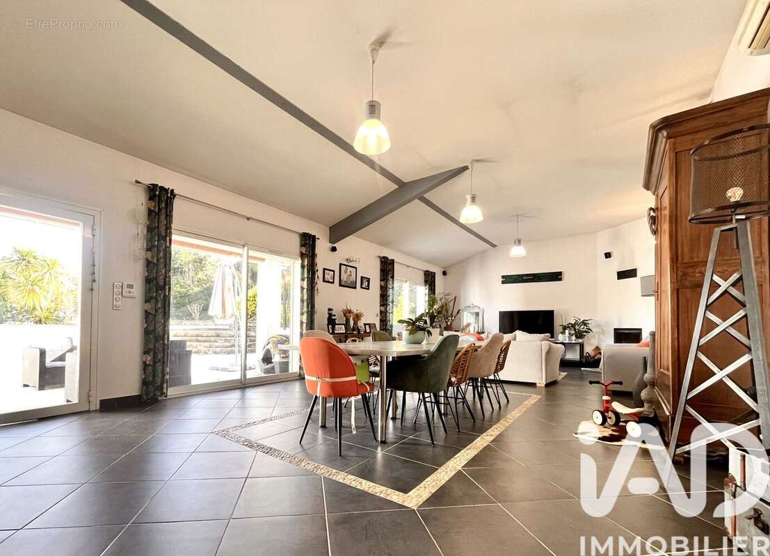 Photo 2 - Maison à SAINT-NICOLAS-DE-LA-GRAVE