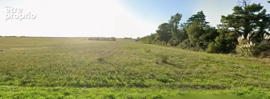 Terrain à COURCON