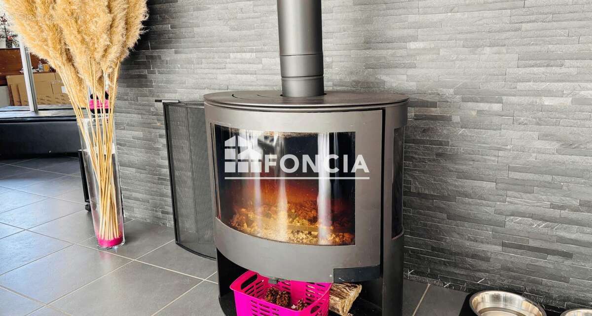 Maison à SAINT-MARTIN-D'URIAGE