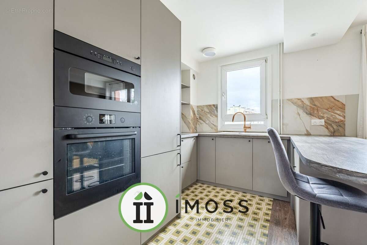 Appartement à PARIS-18E