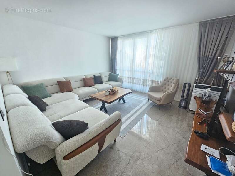 Appartement à SAINT-MICHEL-SUR-ORGE