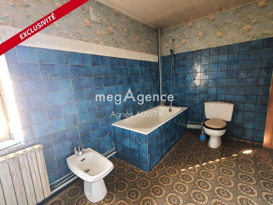 Maison à SAINT-MARCEL-EN-MARCILLAT