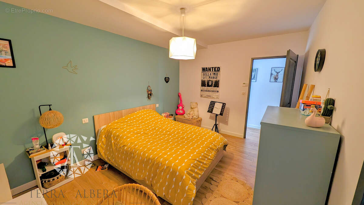 Maison à LAROQUE-DES-ALBERES