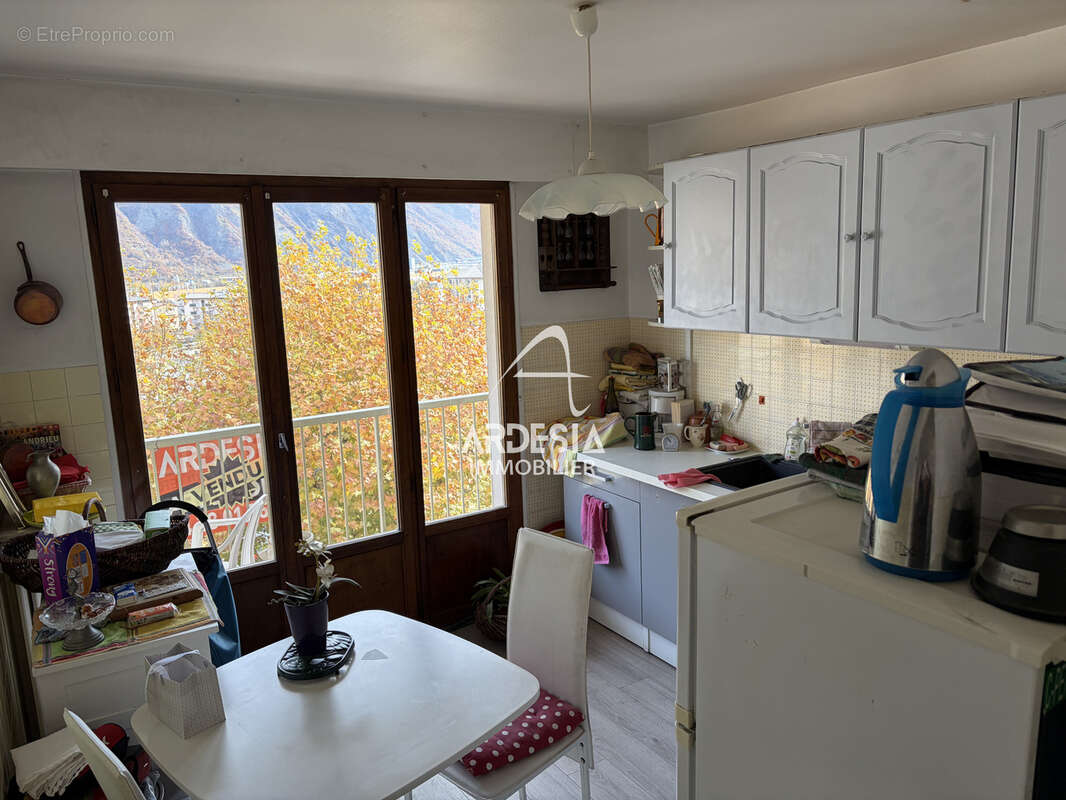 Appartement à SAINT-JEAN-DE-MAURIENNE