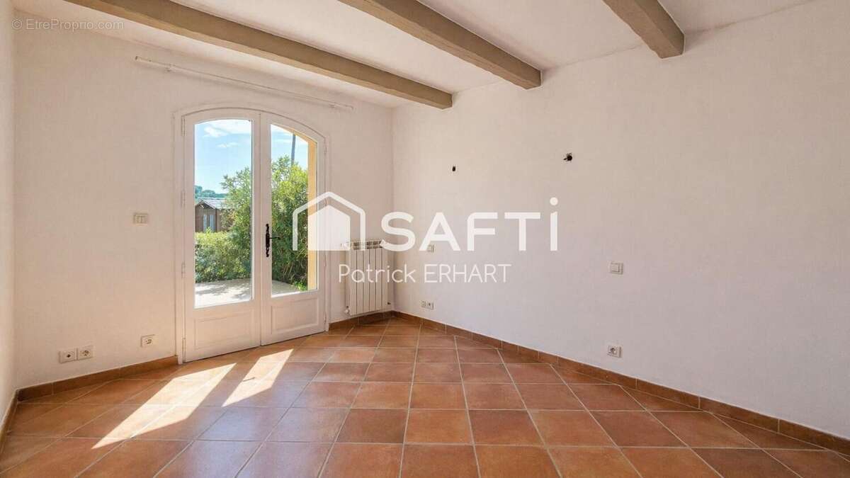 Photo 8 - Maison à PUGET-SUR-ARGENS