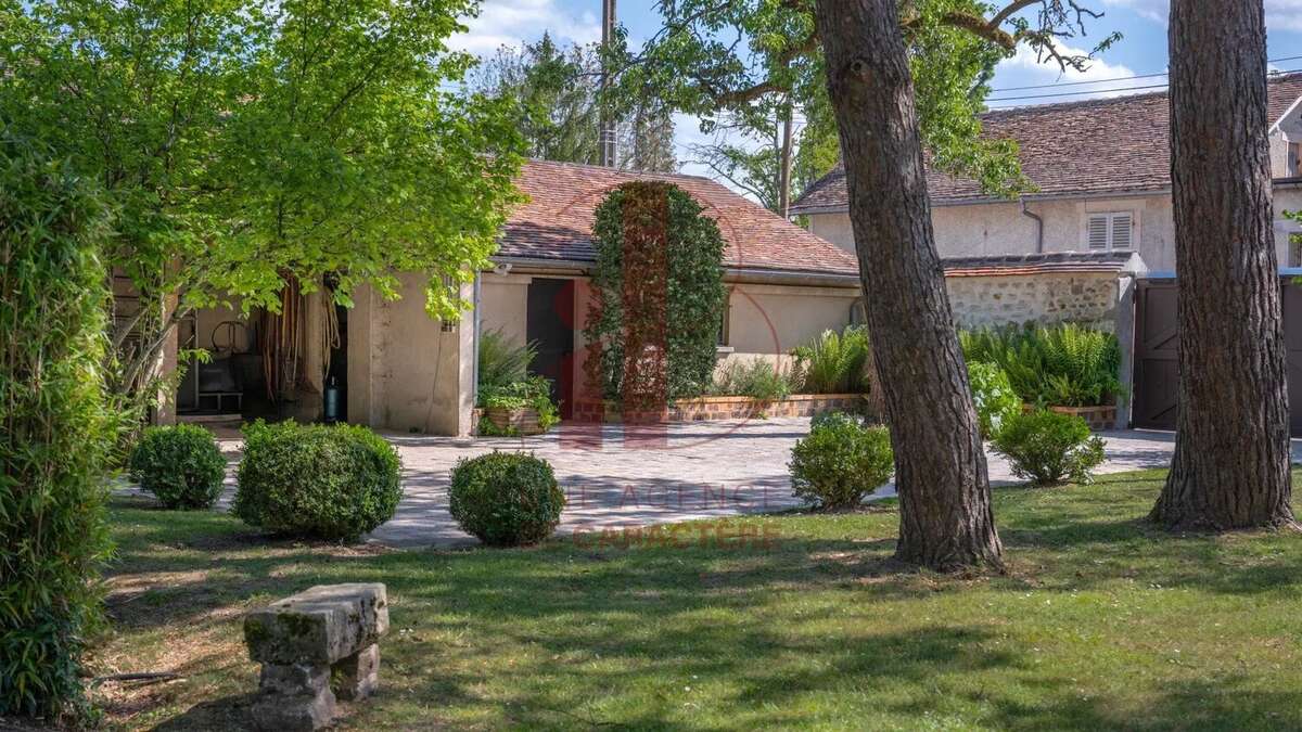 Maison à FONTAINEBLEAU