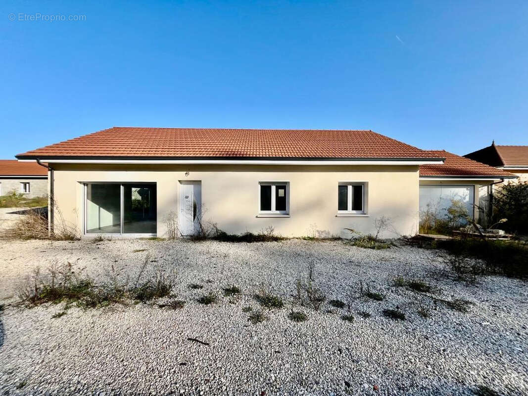 Maison à LES ABRETS