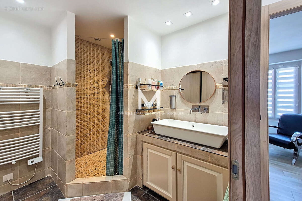 Maison à PLAN-DE-LA-TOUR