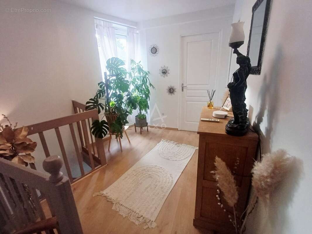 Maison à SAINT-AUBIN-LES-FORGES