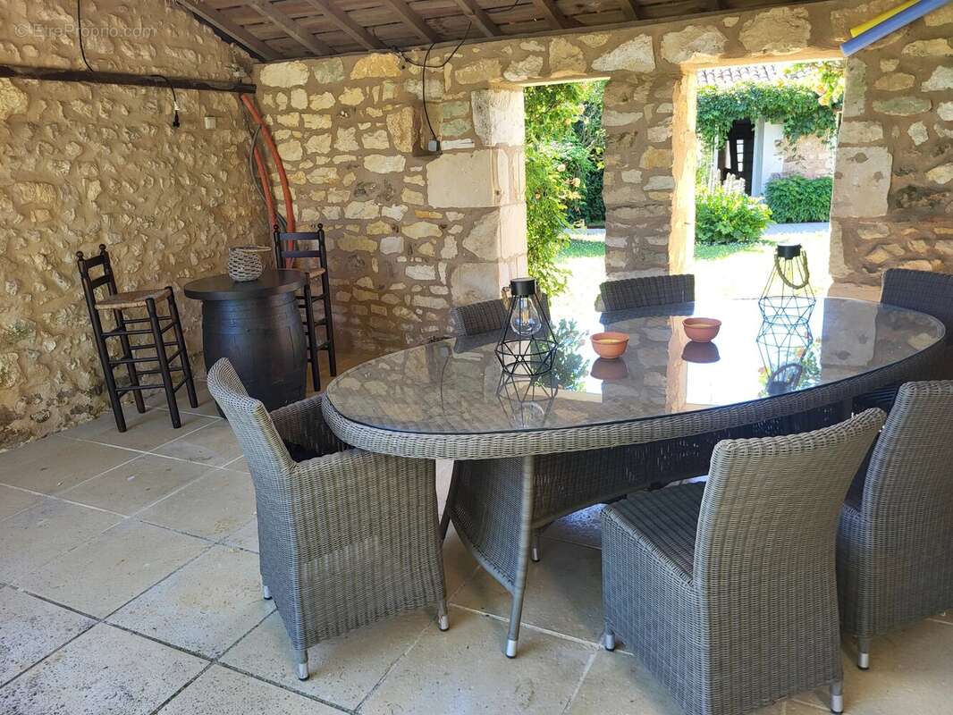 Maison à LA CHAPELLE-MOULIERE