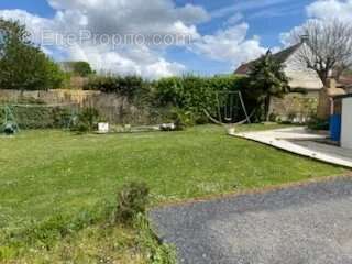 Maison à VILLERS-BRETONNEUX