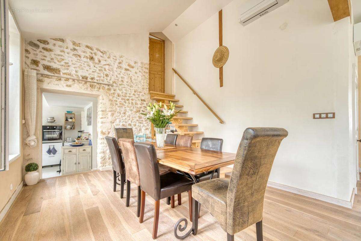 Maison à PORT-DES-BARQUES