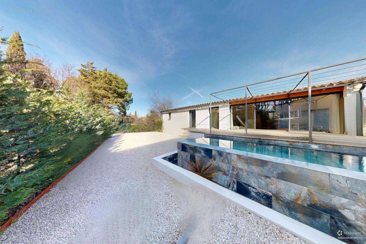 Maison à MALEMORT-DU-COMTAT