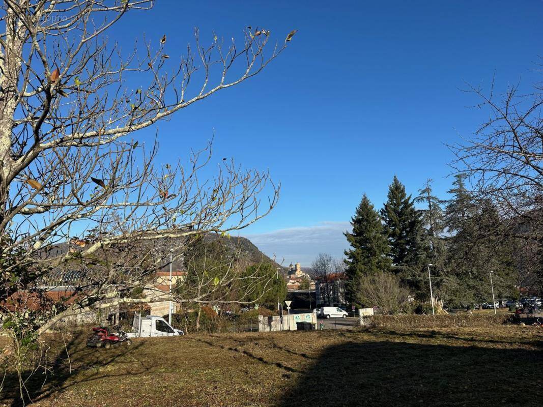 Terrain à FOIX