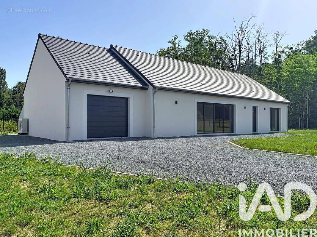 Photo 1 - Maison à CHEVILLON-SUR-HUILLARD