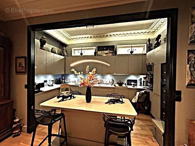 Appartement à PARIS-9E