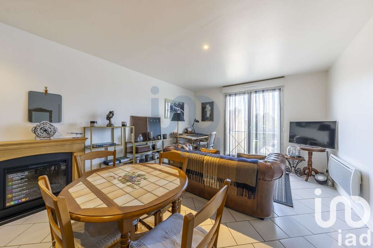 Photo 3 - Appartement à MOISSY-CRAMAYEL