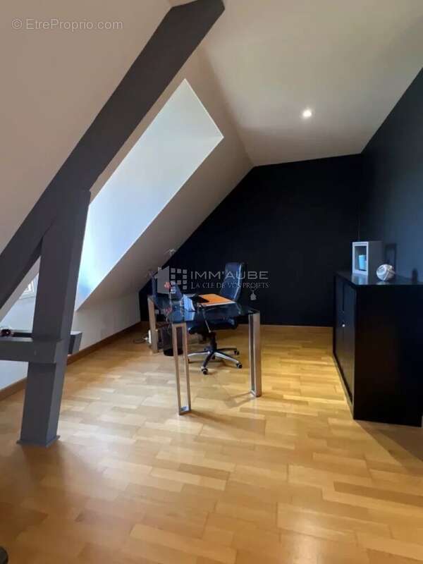 Maison à NOGENT-SUR-SEINE